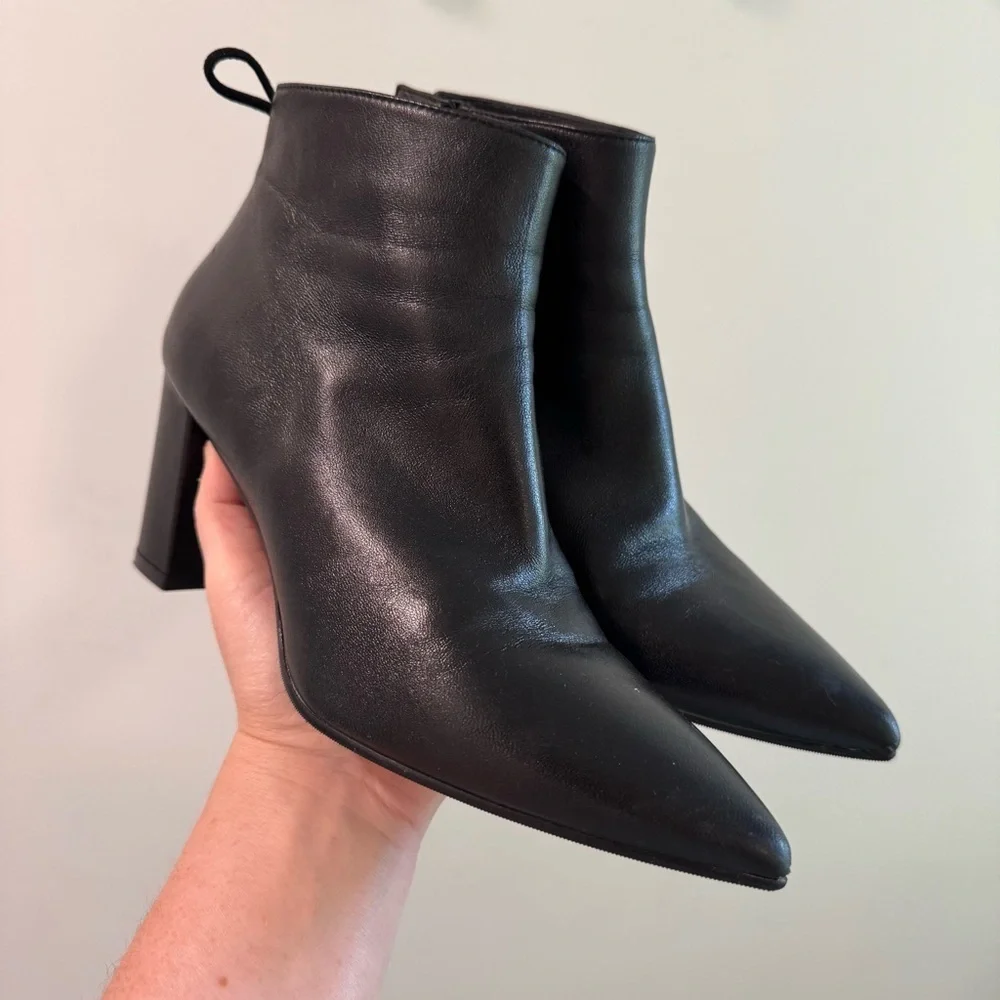 Stuart Weitzman Gardiner Black Lambskin Leather Tie‎ Back Block Heel Booties 7B